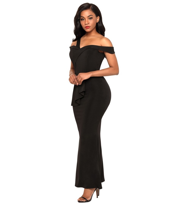 Musta yksiolkaiminen off-shoulder maksimekko