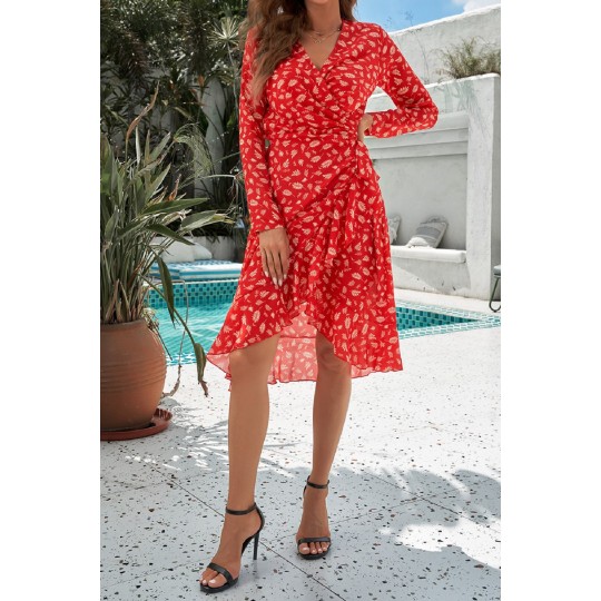 Red leaf pattern wrap-look...