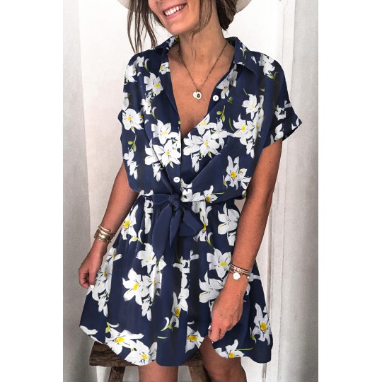 Blå blommig mönstrad...