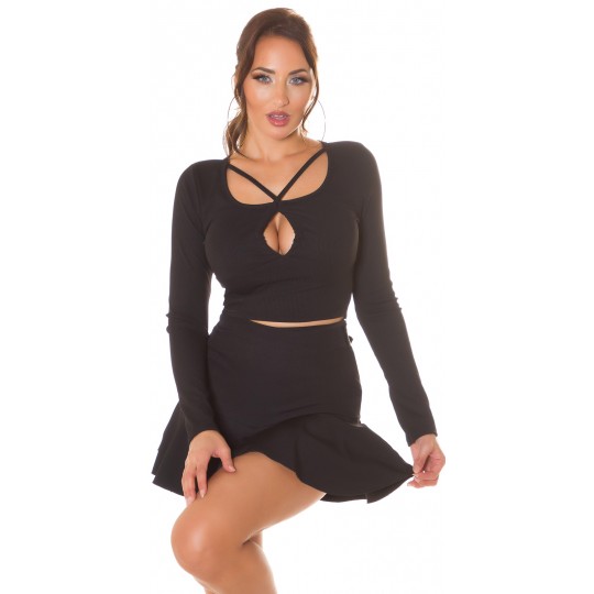 Black long-sleeved short...