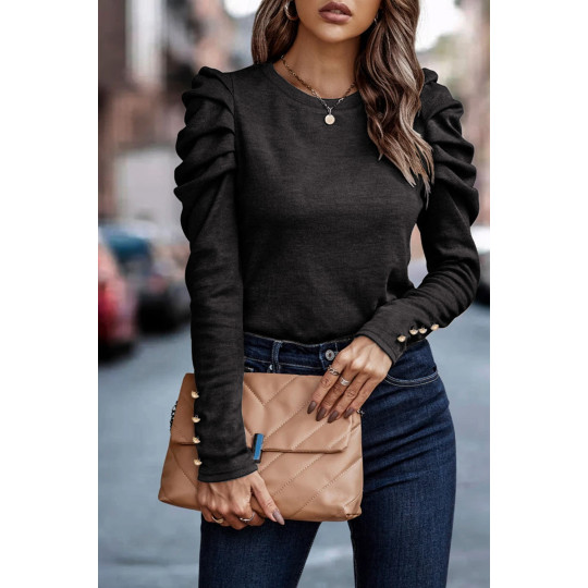 Musta pitkähihainen paita...