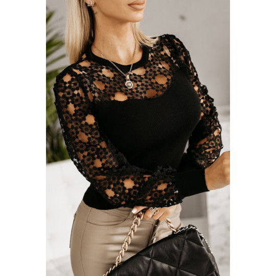 Black long-sleeved shirt...