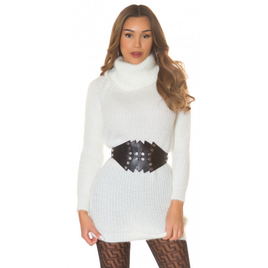 Koucla white high-collared...