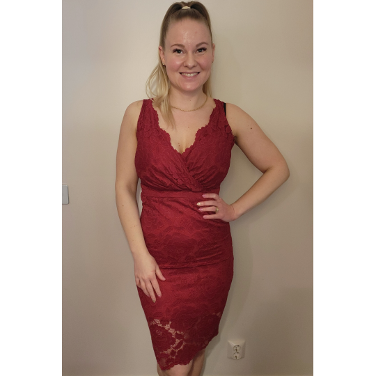 Red wrap-look v-lace dress
