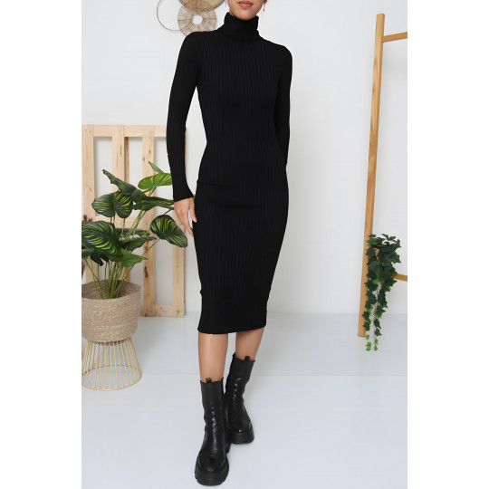 WHOO musta pooloneulemekko...